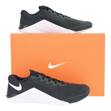 Load image into Gallery viewer, Nike Men's Metcon 5 Training Shoes
