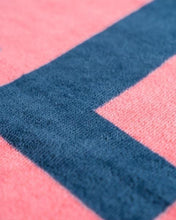 Load image into Gallery viewer, Leus Beach Towel
