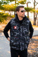 Load image into Gallery viewer, Canada Weather Gear Men's Puffer Vest
